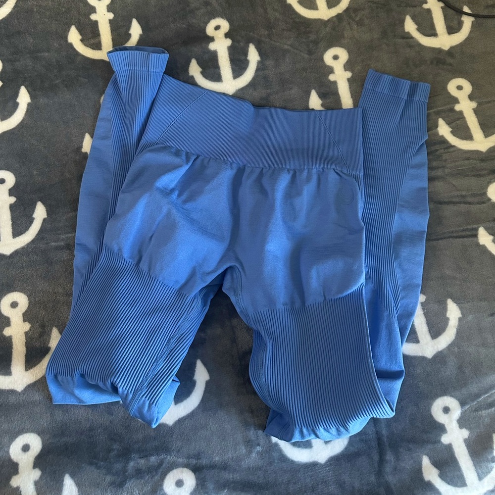 Lazuli Label Leggings!